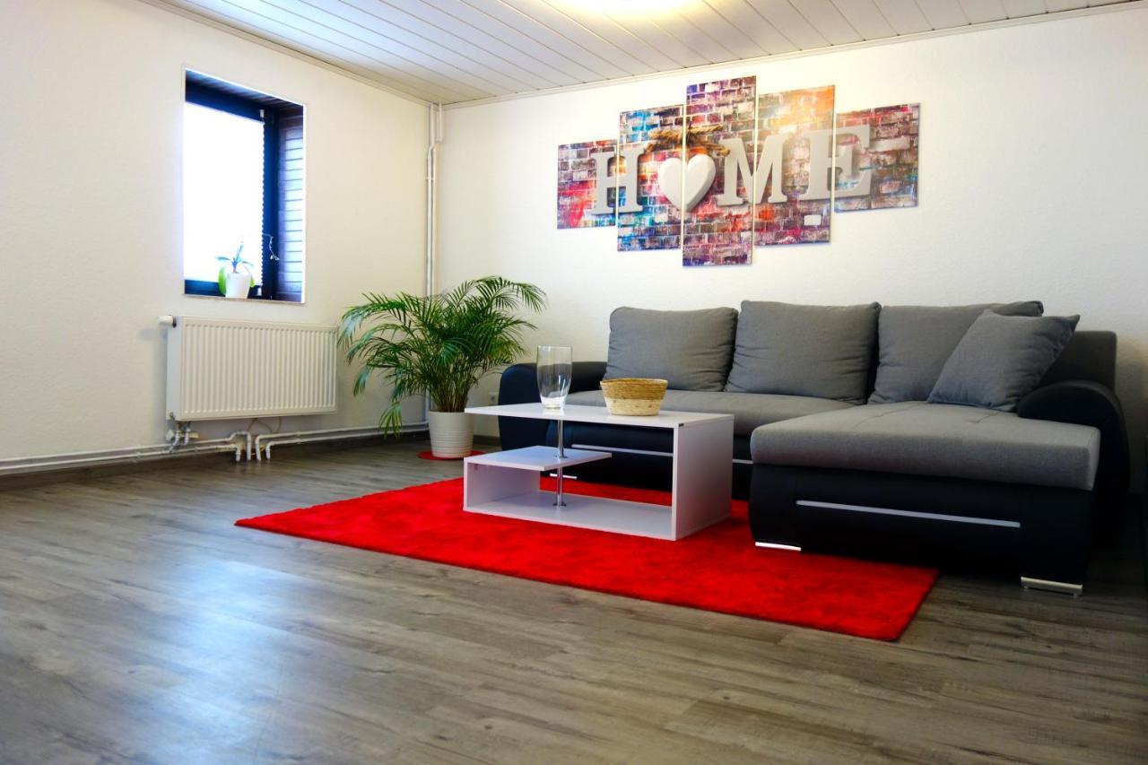 Happy-Homes Red - Up To 5 - Kueche - W-Lan - Netflix - Honig - Terrasse Altenstadt エクステリア 写真